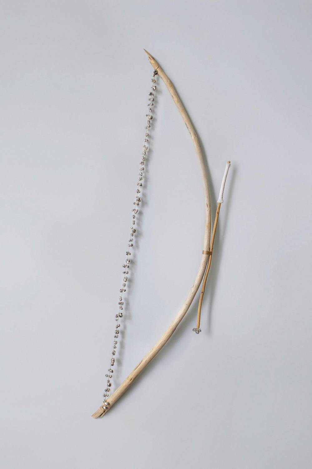 художник Арина Шабанова - Лук и стрела, «Фокус»